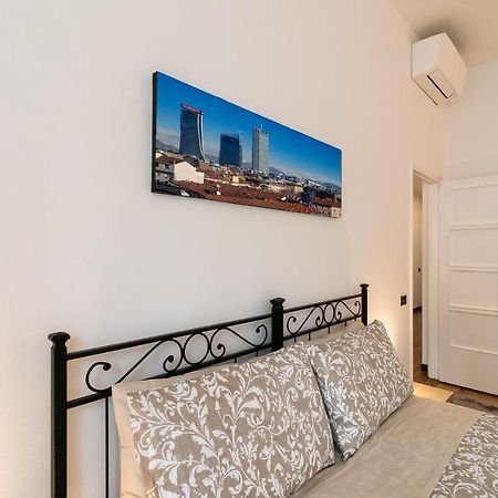 Vittoria 2 Apartment Milan Bagian luar foto