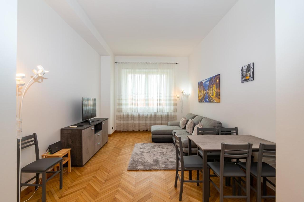 Vittoria 2 Apartment Milan Bagian luar foto