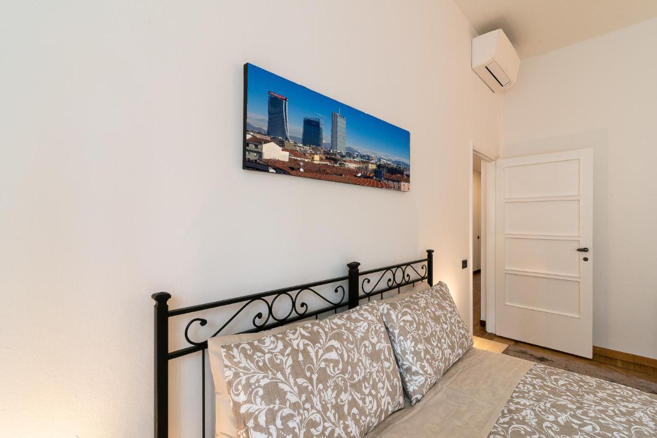 Vittoria 2 Apartment Milan Bagian luar foto